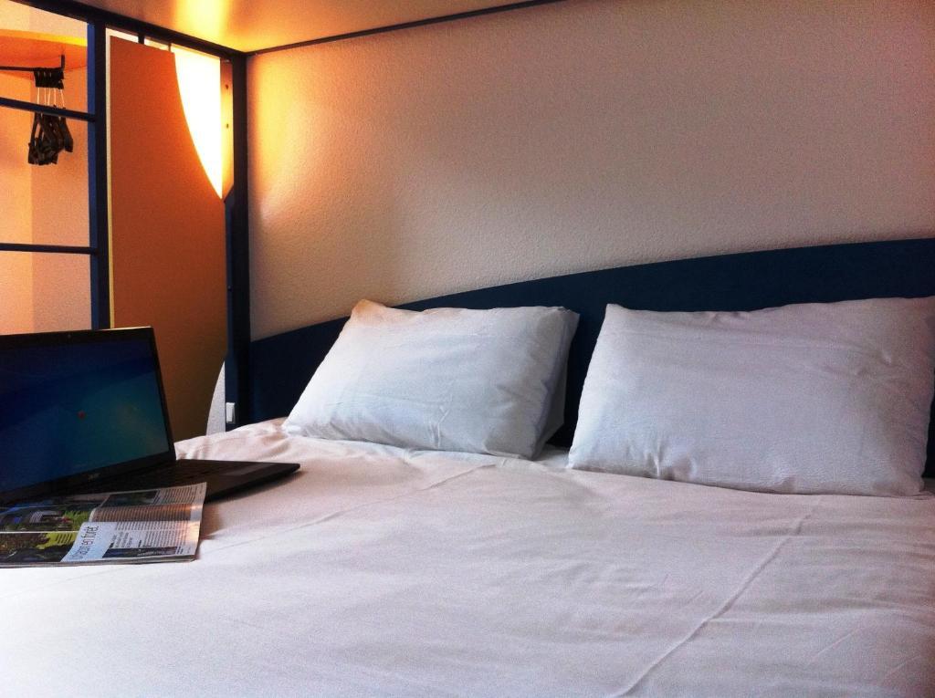 Ibis Budget Saint Jean De Maurienne Sainte-Marie-de-Cuines Zimmer foto